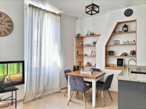 Beautiful 2 bedroom apartment in central Marseille